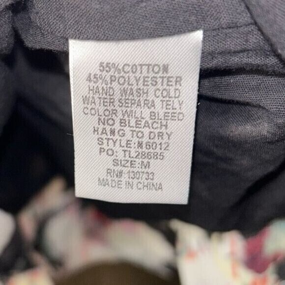 Umgee Black Floral V-Neck Surplice Ruffle short Sleeve Shorts Romper Size Medium - Picture 9 of 9